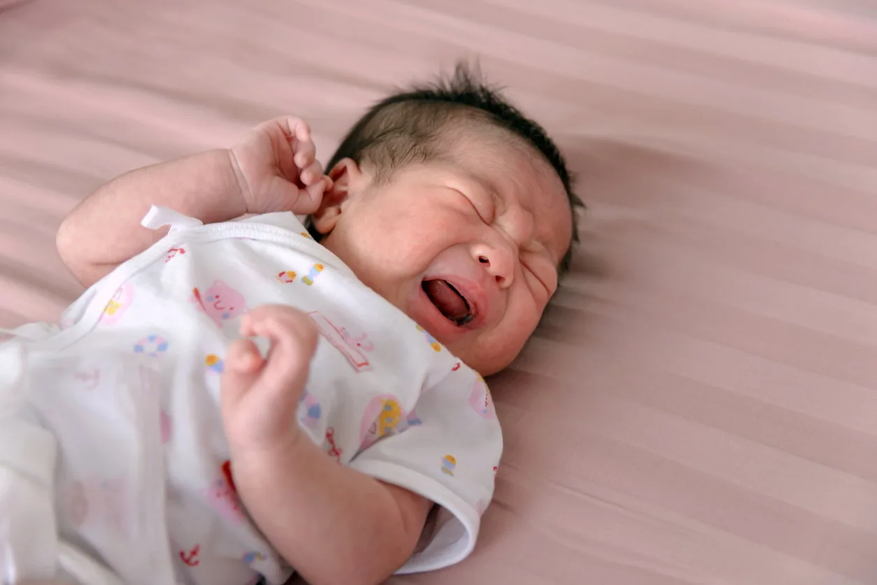 perbedaan kolik dan growth spurt, perbedaan wonder week dan growth spurt