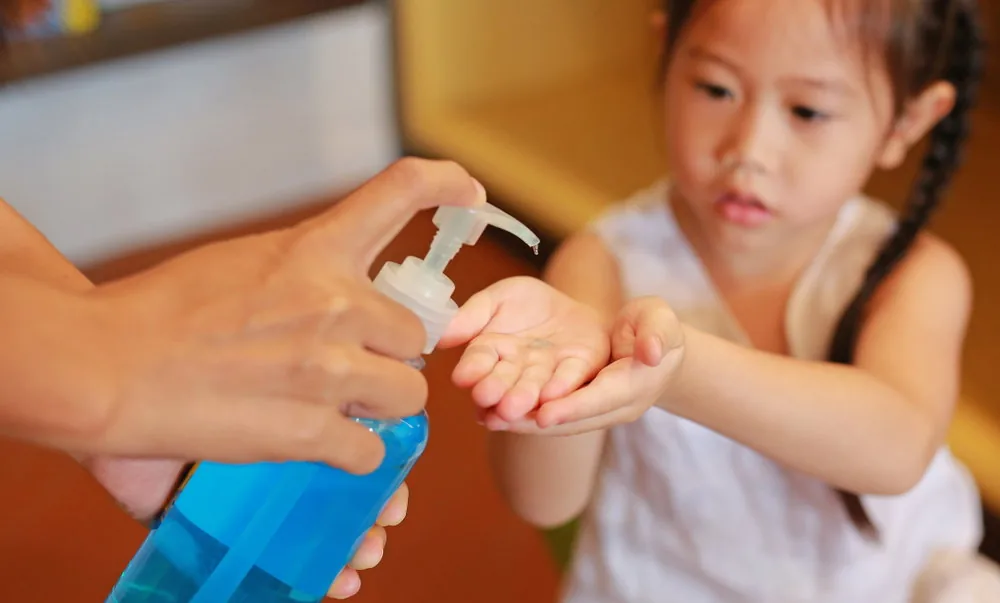 Alkohol dalam Hand Sanitizer bisa Menyebabkan Iritasi